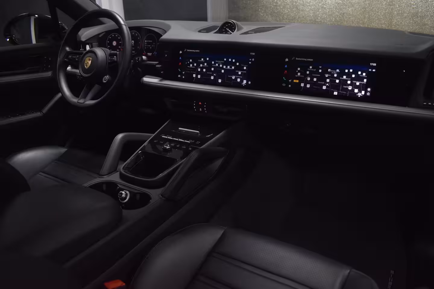 Porsche Cayenne Coupé 3.0 E-Hybrid TURBO GT 470pk | BIJRIJDERSDISPLAY | SPORTUITLAAT | PANODAK