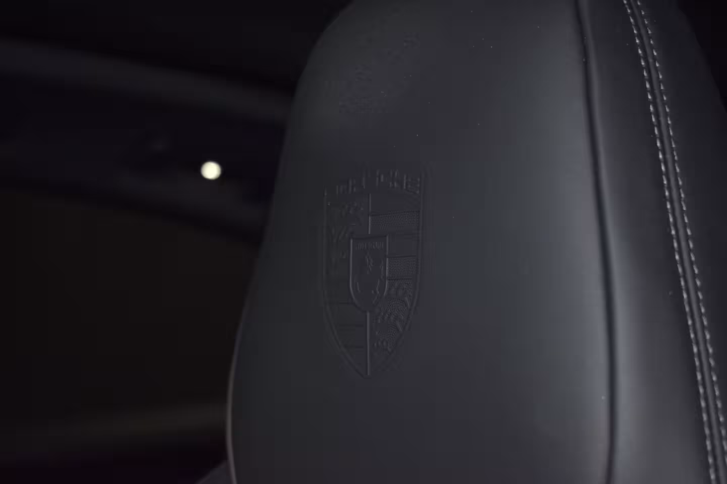 Porsche Cayenne Coupé 3.0 E-Hybrid TURBO GT 470pk | BIJRIJDERSDISPLAY | SPORTUITLAAT | PANODAK