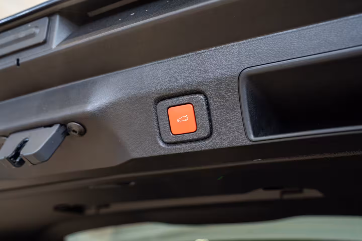 Jeep Compass Summit | Privacy Glass