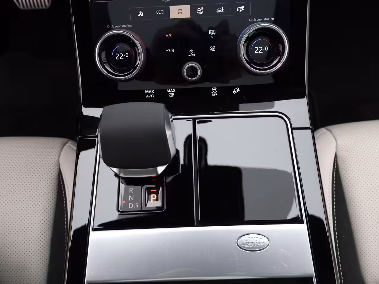 Land Rover Range Rover Velar 2.0 P400e R-Dynamic SE