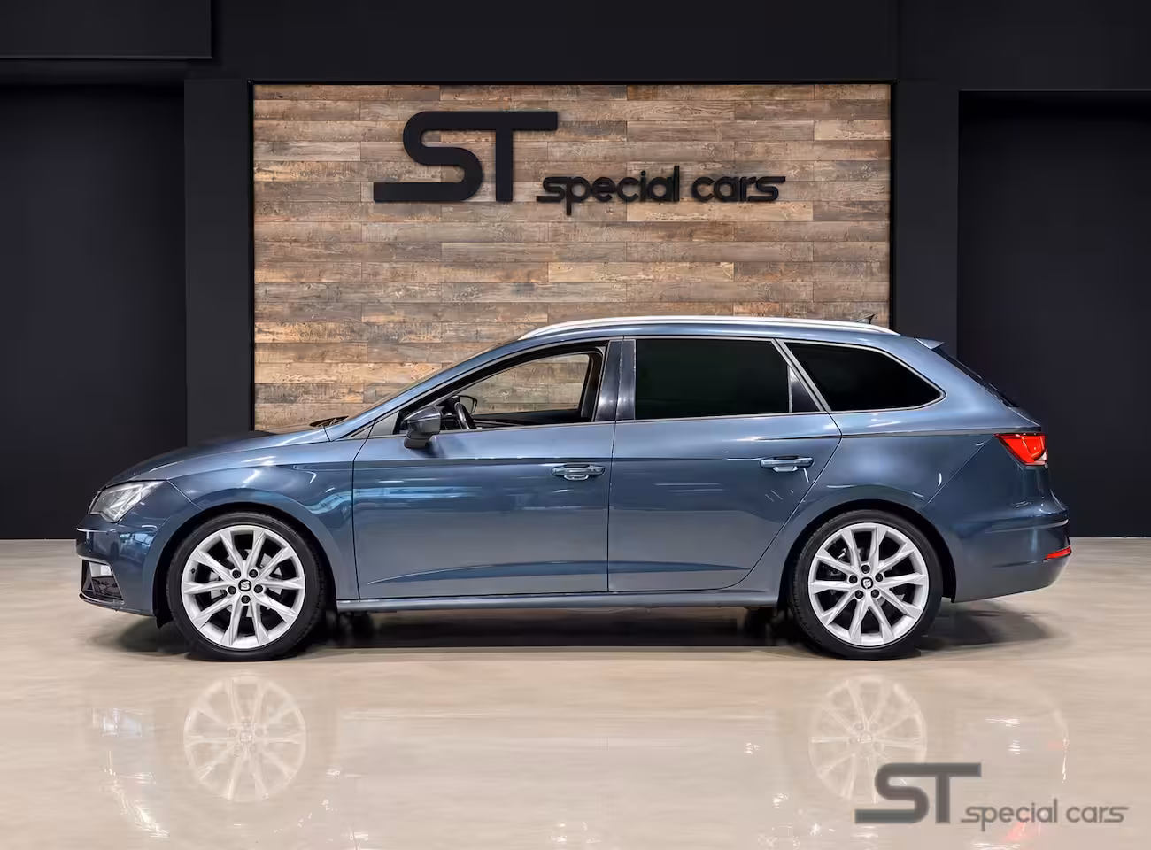 Seat Leon ST 1.0 EcoTSI Style Intense|Virtual|Trekhaak|18 inch
