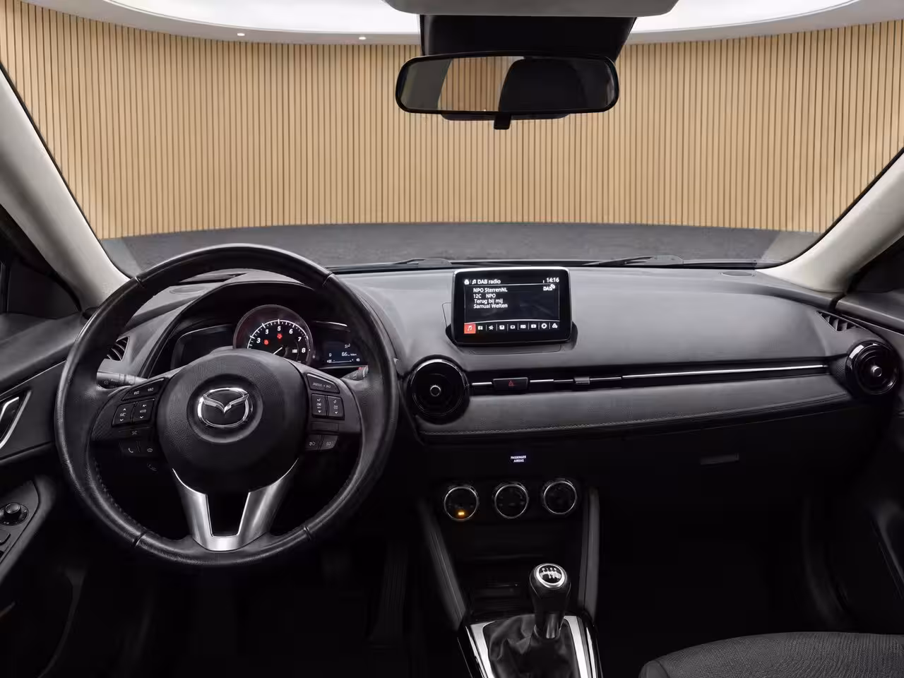 Mazda CX-3 2.0 SkyActiv-G 120 GT-M Trekhaak | HUD | Stoelverwarming | Navigatie | Lichtmetaal | Dodeh