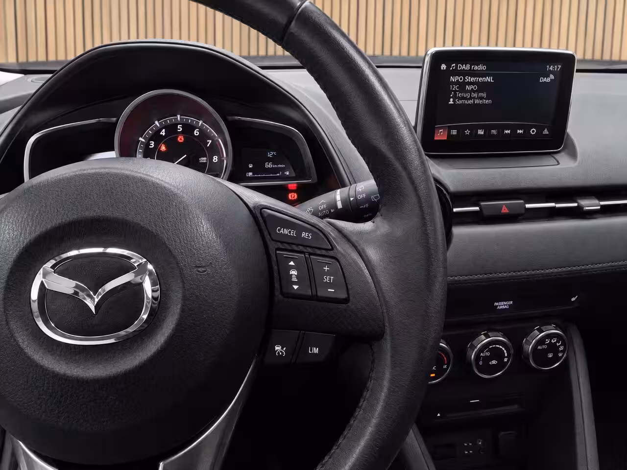 Mazda CX-3 2.0 SkyActiv-G 120 GT-M Trekhaak | HUD | Stoelverwarming | Navigatie | Lichtmetaal | Dodeh