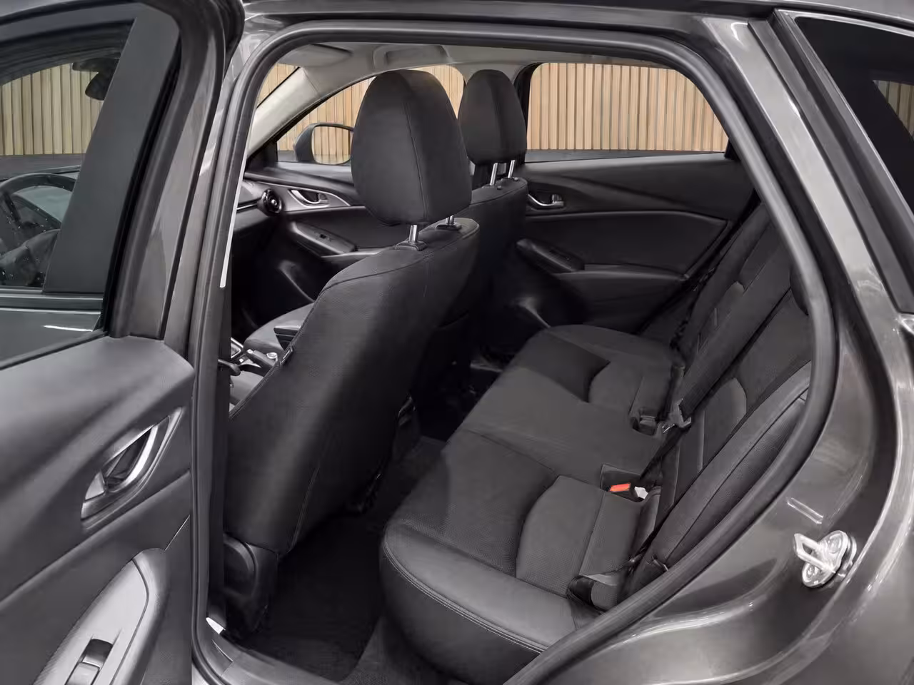Mazda CX-3 2.0 SkyActiv-G 120 GT-M Trekhaak | HUD | Stoelverwarming | Navigatie | Lichtmetaal | Dodeh