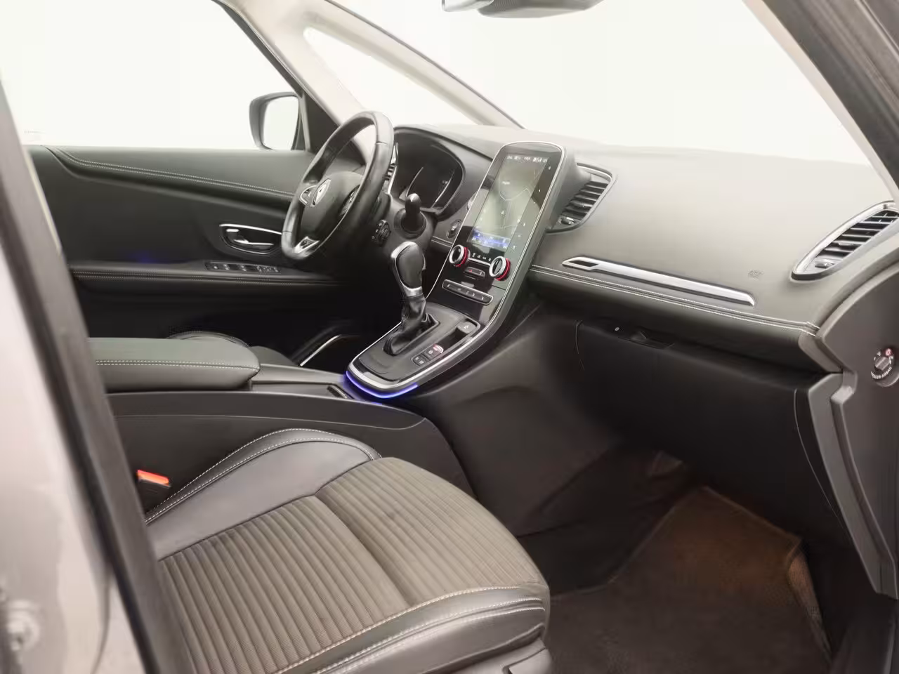 Renault Scénic TCe 140 EDC Automaat Bose | Easy Life Pack met sensoren rondom en achteruitrijcamera | Rui