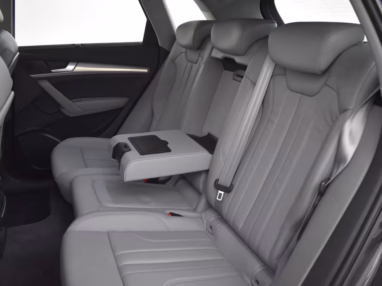 Audi Q5 2.0 TFSI quattro Sport Pro Line 252 Pk S-Tronic | Schuif-kanteldak | Wegklapbare trekhaak