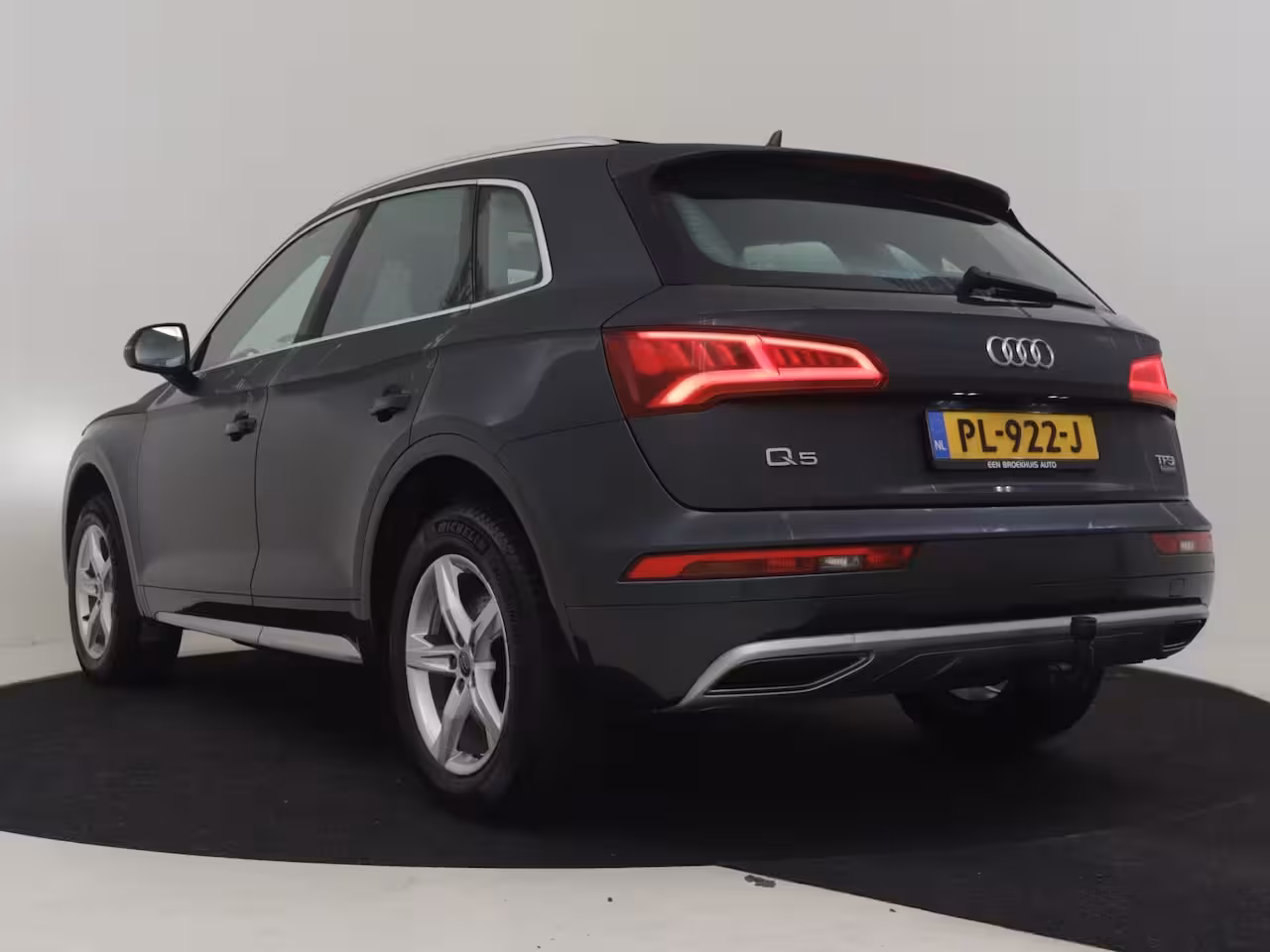 Audi Q5 2.0 TFSI quattro Sport Pro Line 252 Pk S-Tronic | Schuif-kanteldak | Wegklapbare trekhaak