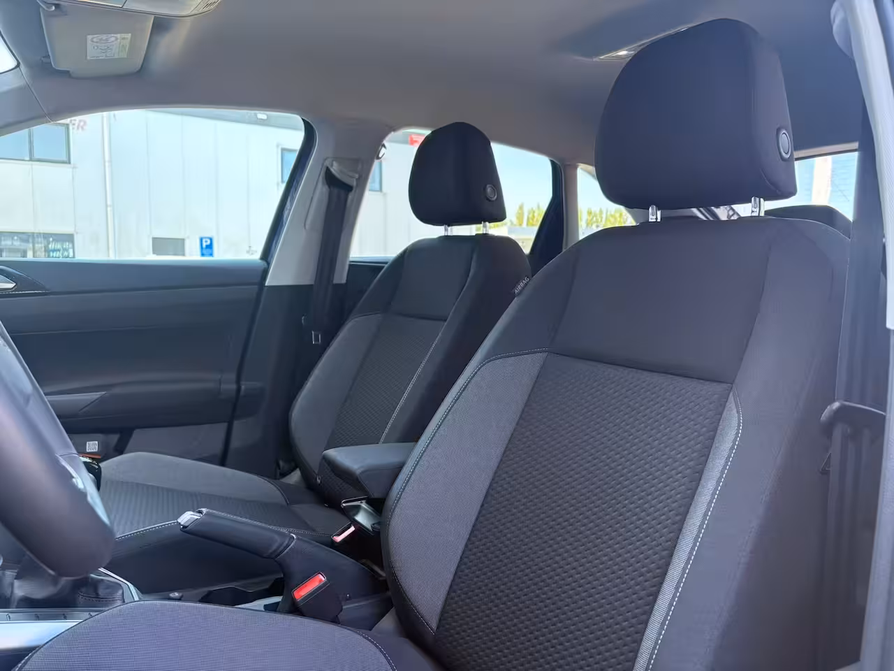 Volkswagen Taigo 1.0 TSI 95 pk Life Edition | Trekhaak afn. baar | Achteruitrijcamera | Cruise control adap