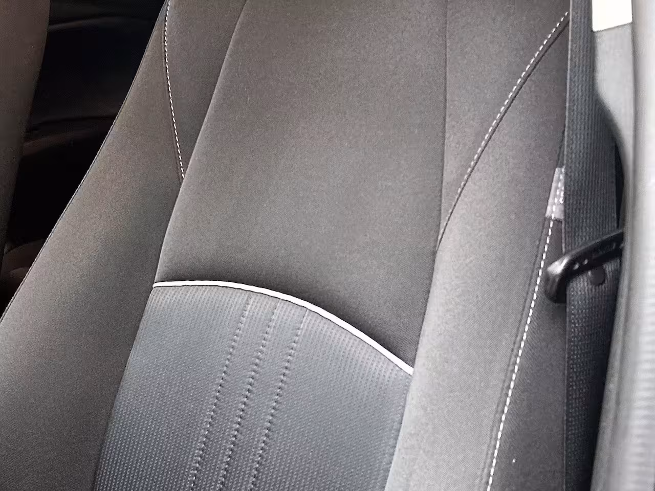 Mazda CX-3 2.0 SkyActiv-G 121 Sportive | Stoel Verwarming | Extra Getint Glas | 18"LMV | Apple Carpla