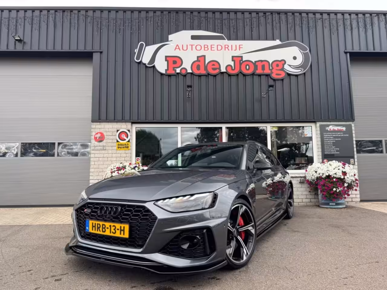 Audi RS4 2.9 TFSI RS4 QUATTRO Keramisch BenO Pano HUD Massage RS stoelen Alcantara Memory