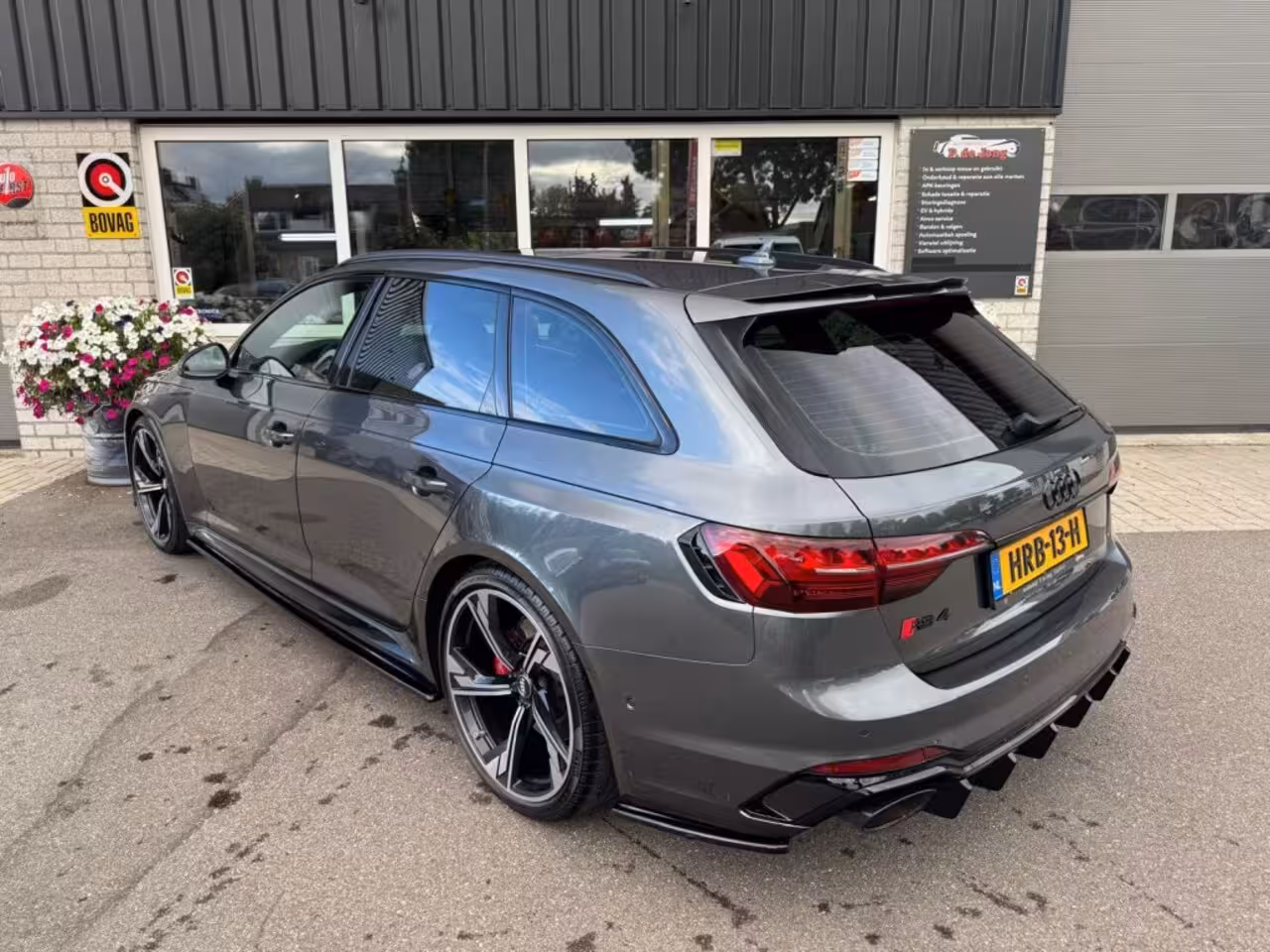Audi RS4 2.9 TFSI RS4 QUATTRO Keramisch BenO Pano HUD Massage RS stoelen Alcantara Memory