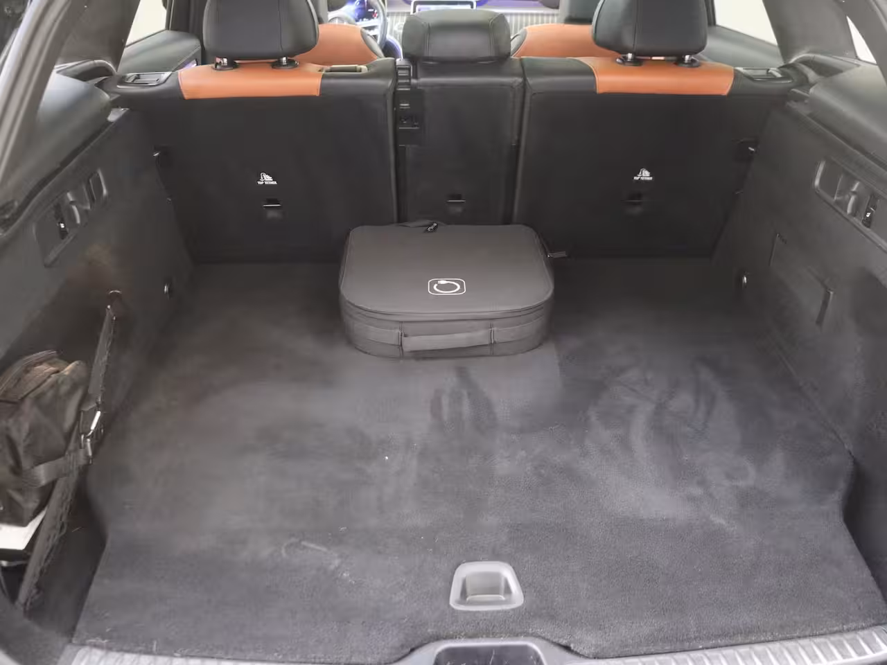 Mercedes-Benz GLC-klasse 300e 4MATIC AMG Line Premium Plus /Panoramadak /Burmester /360 Camera /HUD /Elek. Trekhaak
