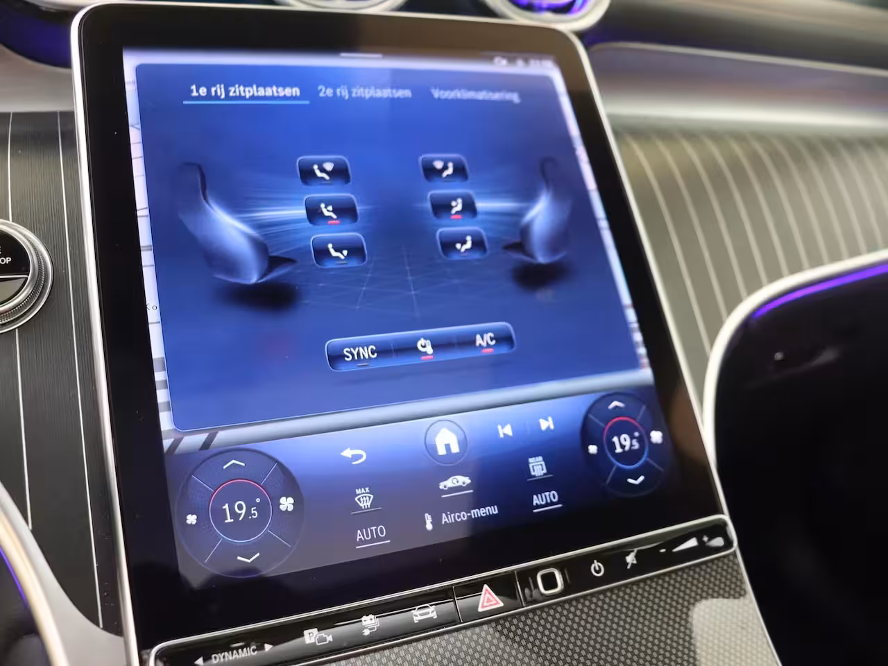 Mercedes-Benz GLC-klasse 300e 4MATIC AMG Line Premium Plus /Panoramadak /Burmester /360 Camera /HUD /Elek. Trekhaak