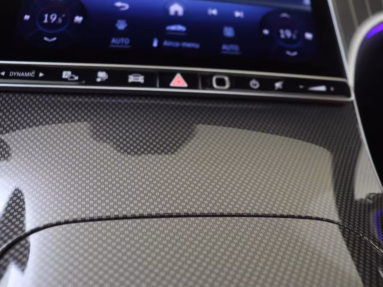 Mercedes-Benz GLC-klasse 300e 4MATIC AMG Line Premium Plus /Panoramadak /Burmester /360 Camera /HUD /Elek. Trekhaak