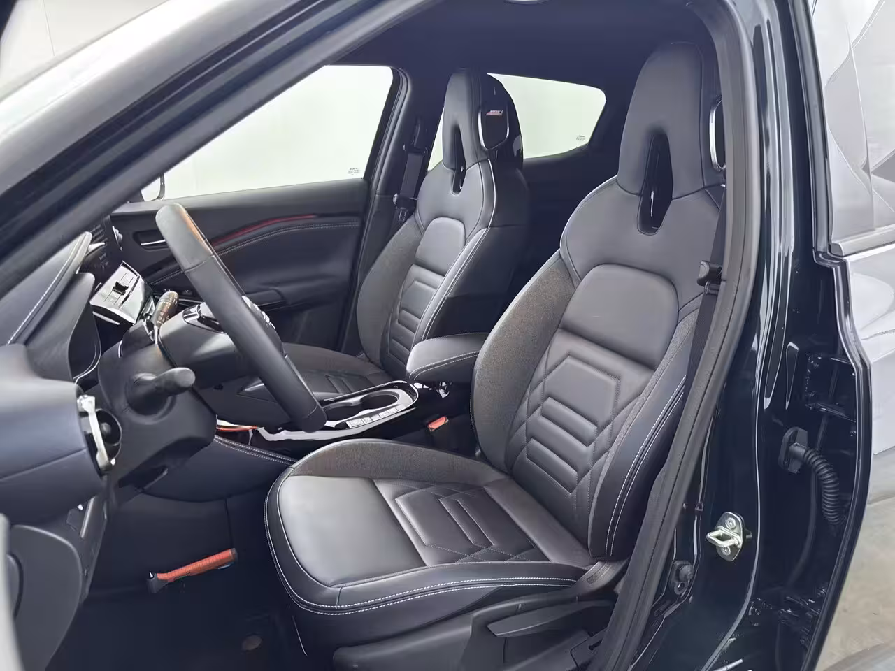 Nissan Juke 1.6 Hybrid Pulse 143PK Bose soundsysteem | 360 graden camera | Dode hoek detectie