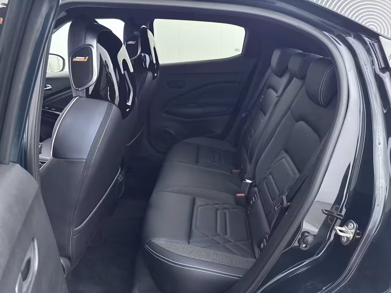 Nissan Juke 1.6 Hybrid Pulse 143PK Bose soundsysteem | 360 graden camera | Dode hoek detectie