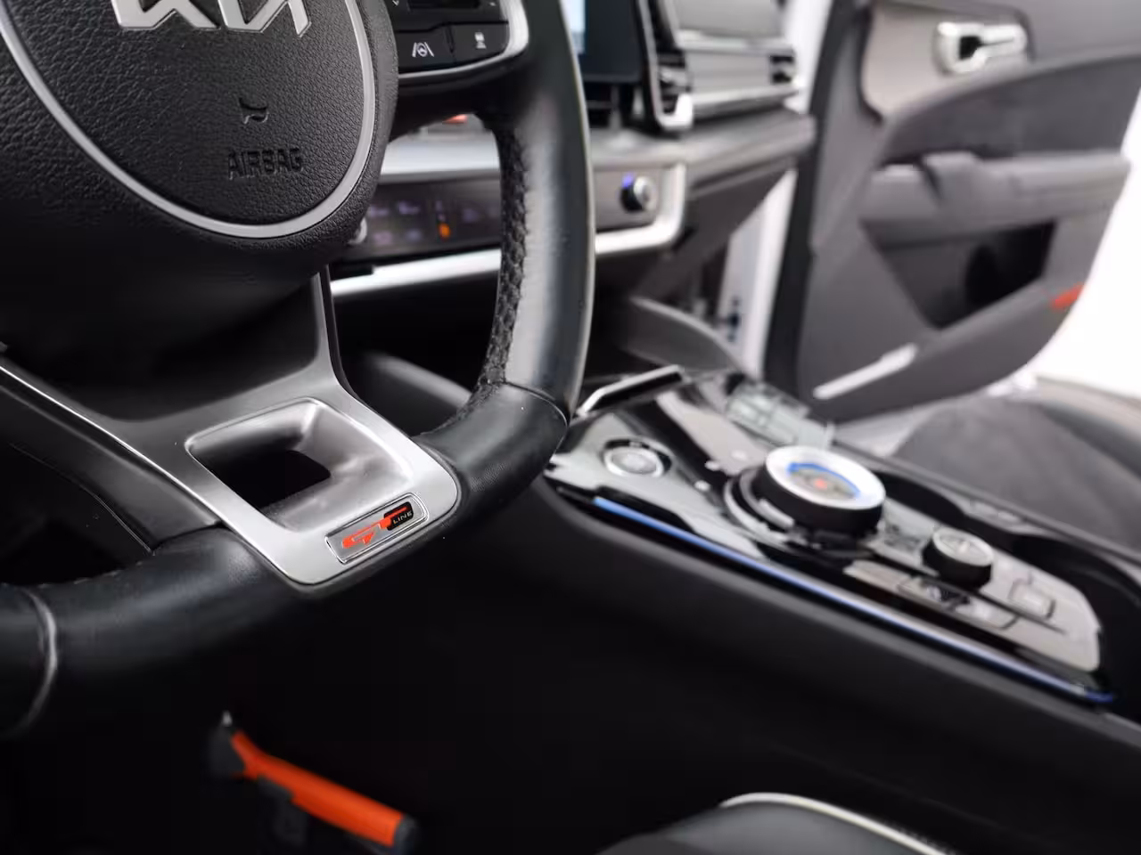 Kia Sportage 1.6 T-GDi Plug-in Hybrid AWD GT-Line | LUXE | Elek. achterklep | Navi | Glazen Schuif/Kant