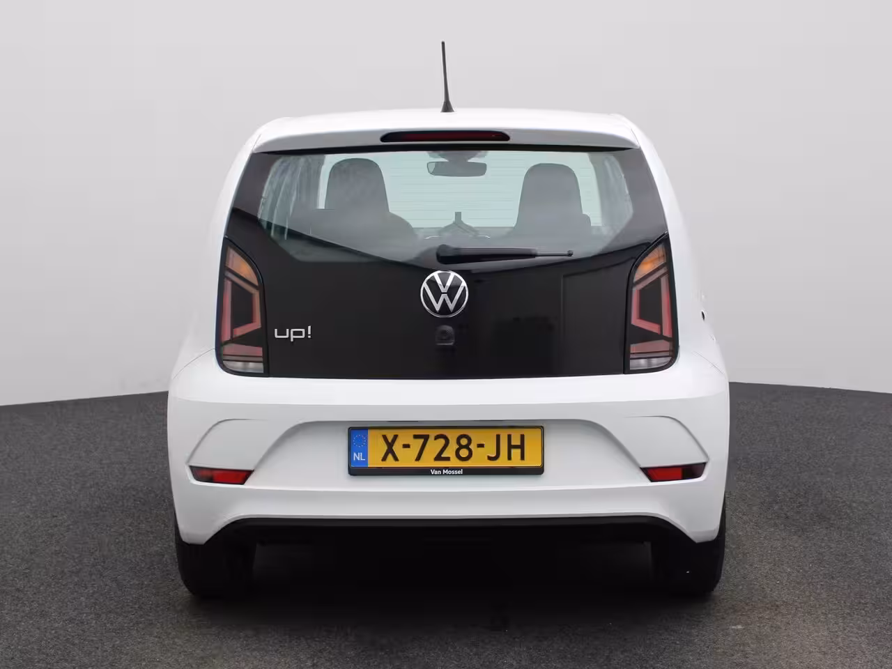 Volkswagen Up! 1.0 65PK | Origineel Nederlands | Airco | Radio DAB+ | Bluetooth | Lane Assist | 5 Deurs