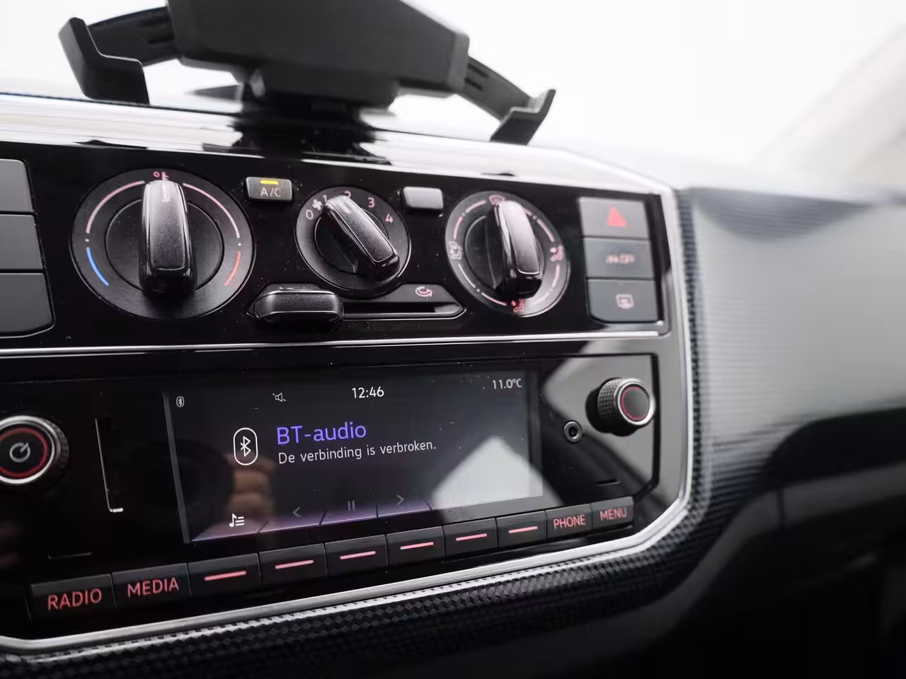 Volkswagen Up! 1.0 65PK | Origineel Nederlands | Airco | Radio DAB+ | Bluetooth | Lane Assist | 5 Deurs