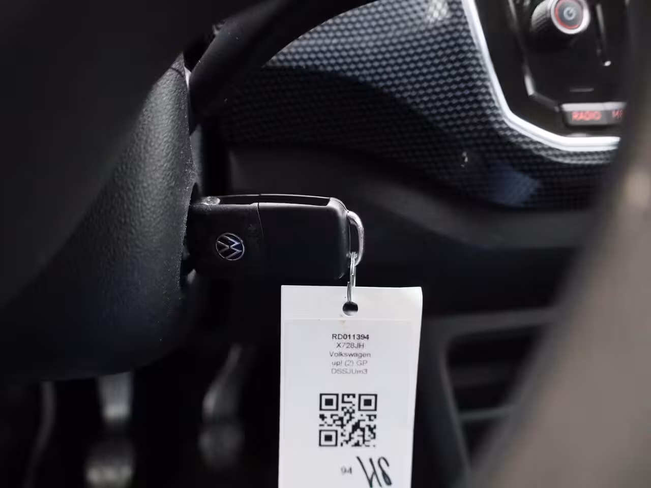 Volkswagen Up! 1.0 65PK | Origineel Nederlands | Airco | Radio DAB+ | Bluetooth | Lane Assist | 5 Deurs