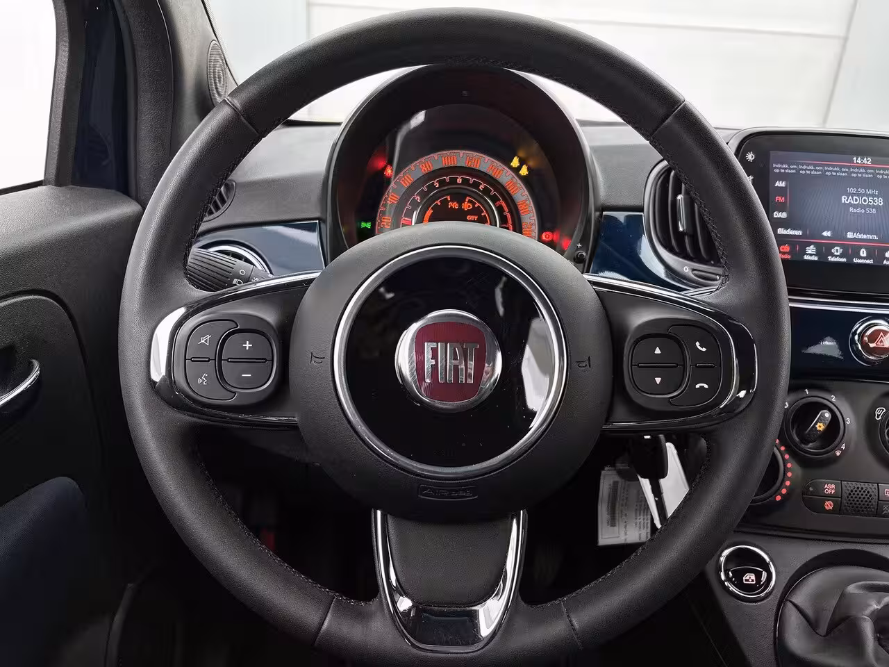 Fiat 500 1.0 Hybrid Club | Apple carplay/Android auto | Airco |