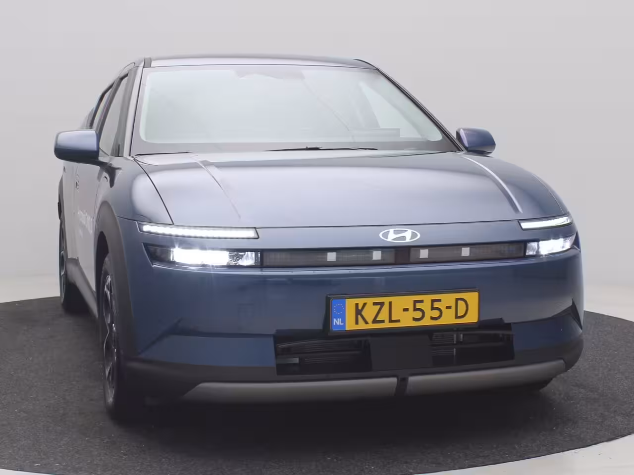 Hyundai IONIQ 3 Vision 61 kWh | Achteruitrijcamera | Airco (automatisch) | Apple Carplay/Android Auto|te