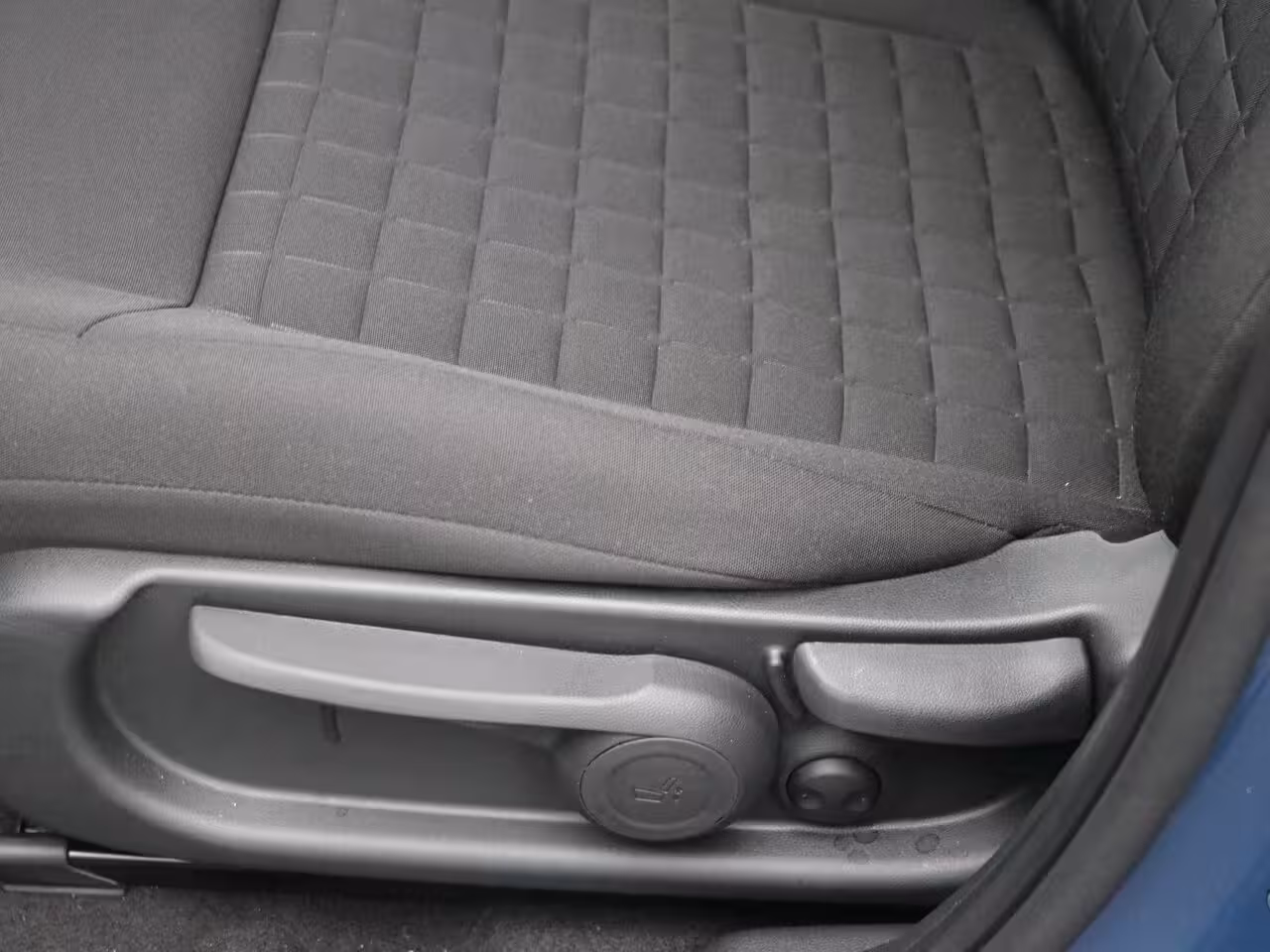 Hyundai IONIQ 3 Vision 61 kWh | Achteruitrijcamera | Airco (automatisch) | Apple Carplay/Android Auto|te