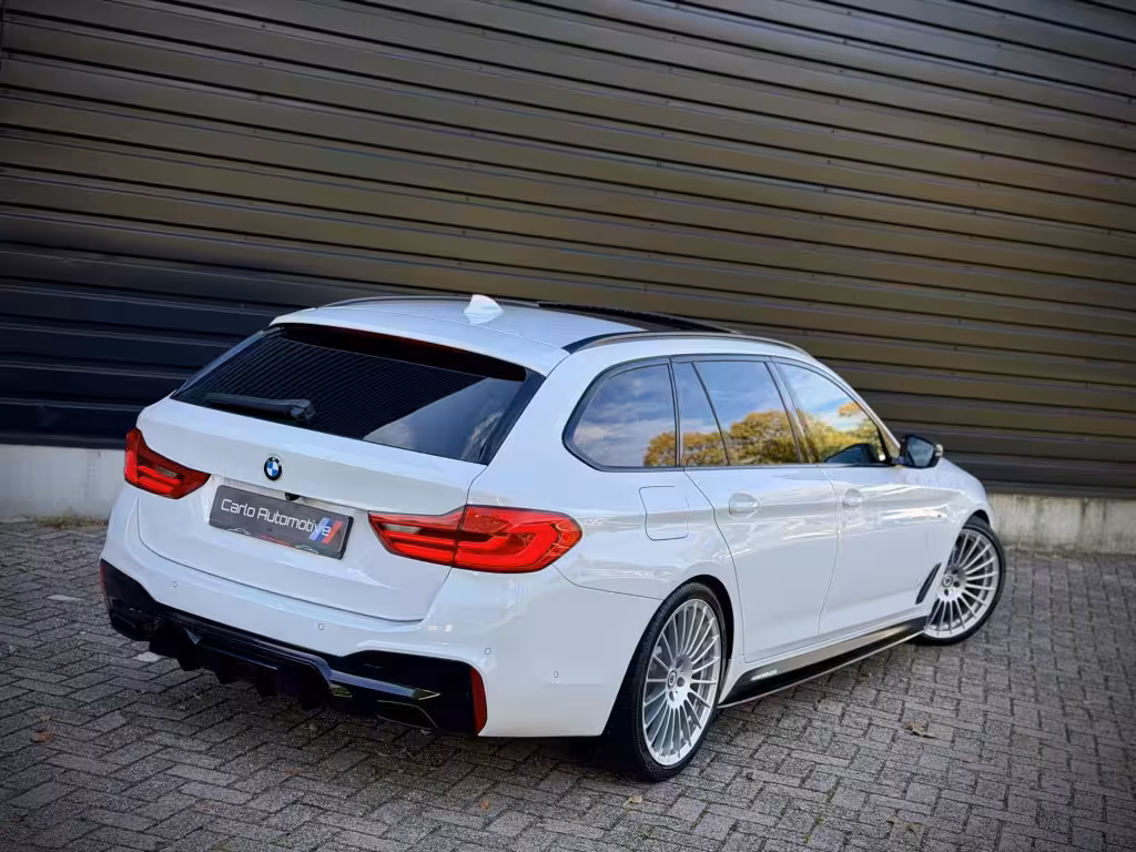 BMW 5-serie Touring 530i M-PERF. PANO|HUD|360|H/K|NAPPA|VENTILATIE