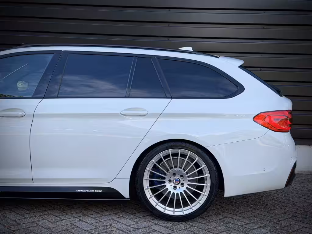 BMW 5-serie Touring 530i M-PERF. PANO|HUD|360|H/K|NAPPA|VENTILATIE