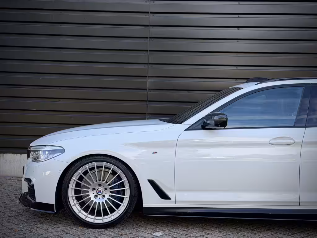 BMW 5-serie Touring 530i M-PERF. PANO|HUD|360|H/K|NAPPA|VENTILATIE