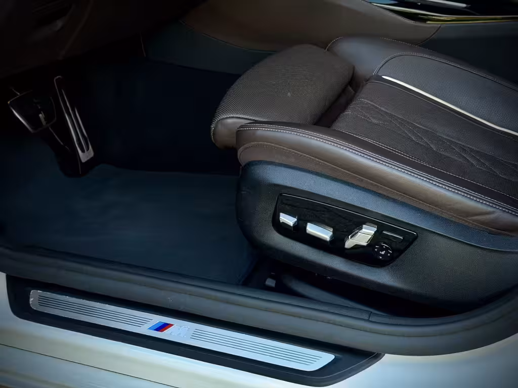 BMW 5-serie Touring 530i M-PERF. PANO|HUD|360|H/K|NAPPA|VENTILATIE
