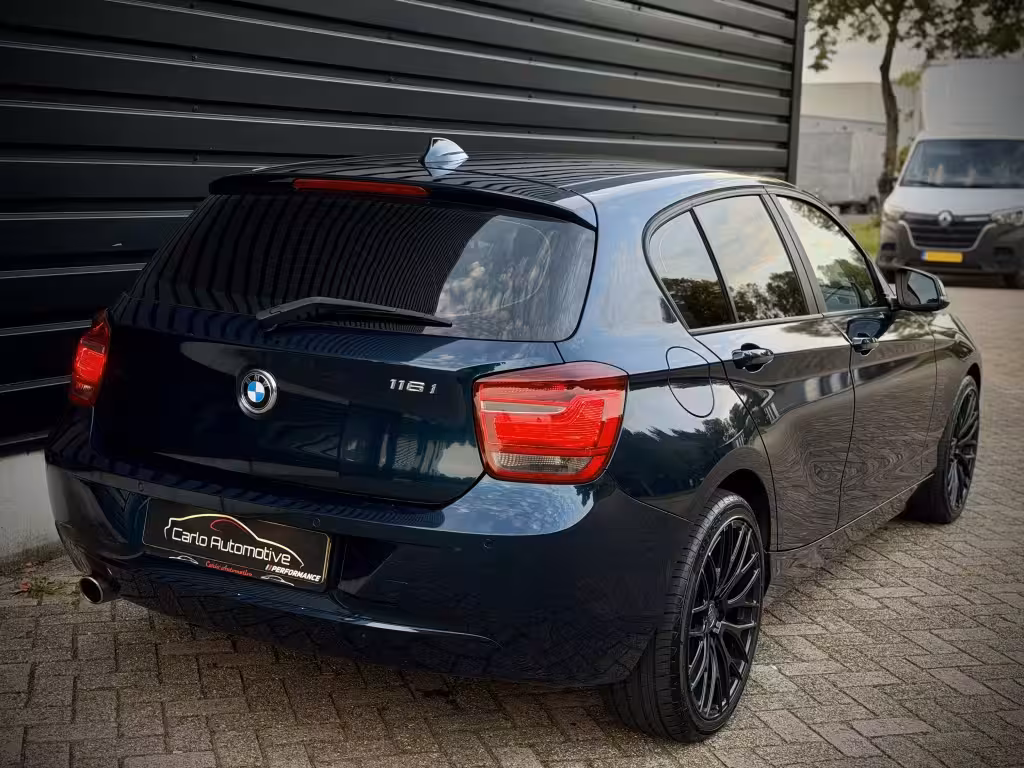 BMW 1-serie 116i Executive AUT|CLIMA|XENON|NAVI|PDC