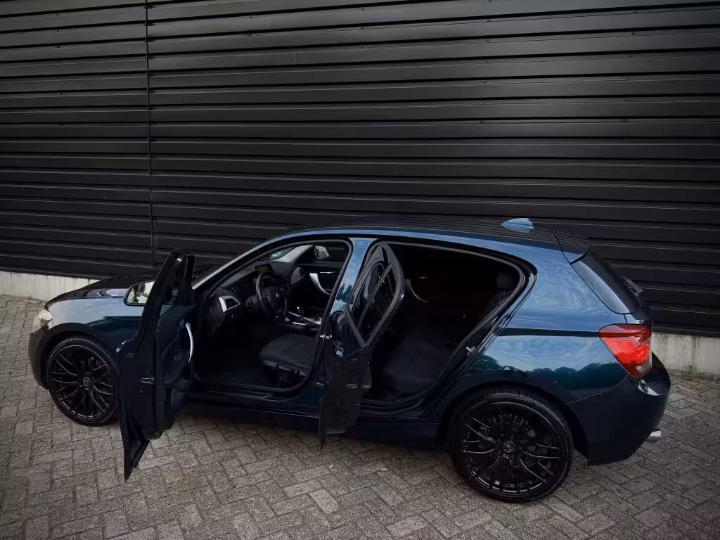 BMW 1-serie 116i Executive AUT|CLIMA|XENON|NAVI|PDC