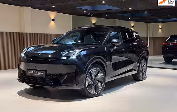 Lynk & Co 08 1.5 More|H&K|360|Pano|Stoel massage Verwarming en Ventilatie|200km elektrisch