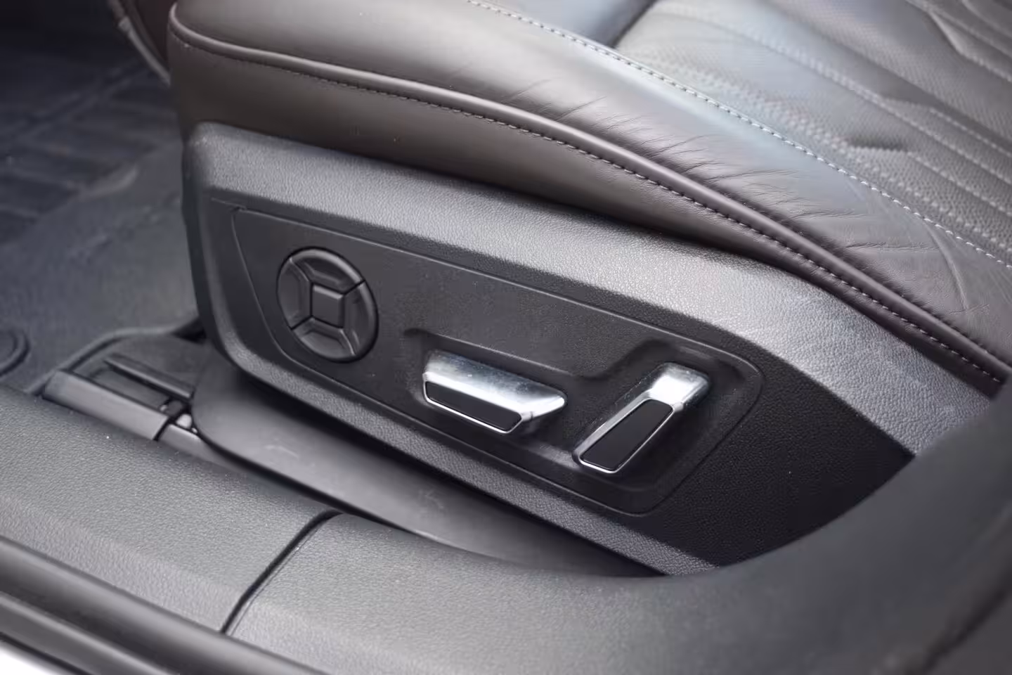 Audi A6 Avant 50 TFSI e QUATTRO B&O PANO LEDER