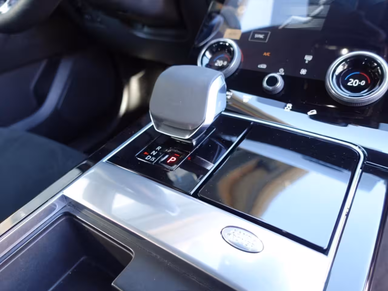 Land Rover Range Rover Velar P400 400pk AWD AUT R-Dynamic SE