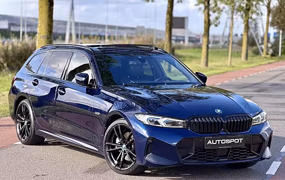 BMW 3-serie Touring 320e M-Sport Pano Laser ACC Trekhaak