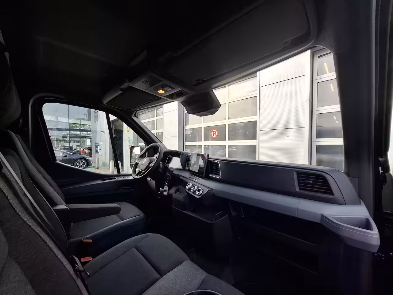 Renault Master E-Tech T35 L2H2 Extra long range 87 kWh | Wordt verwacht | Dubbele schuifdeur | Betimmering | Ach