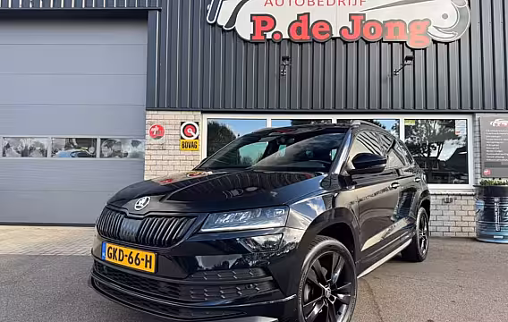 Skoda Karoq 1.5 TSI SPORTLINE Sportstoelen Zwartoptiek Stoelverw. voor/achter Keyless Sfeerverl