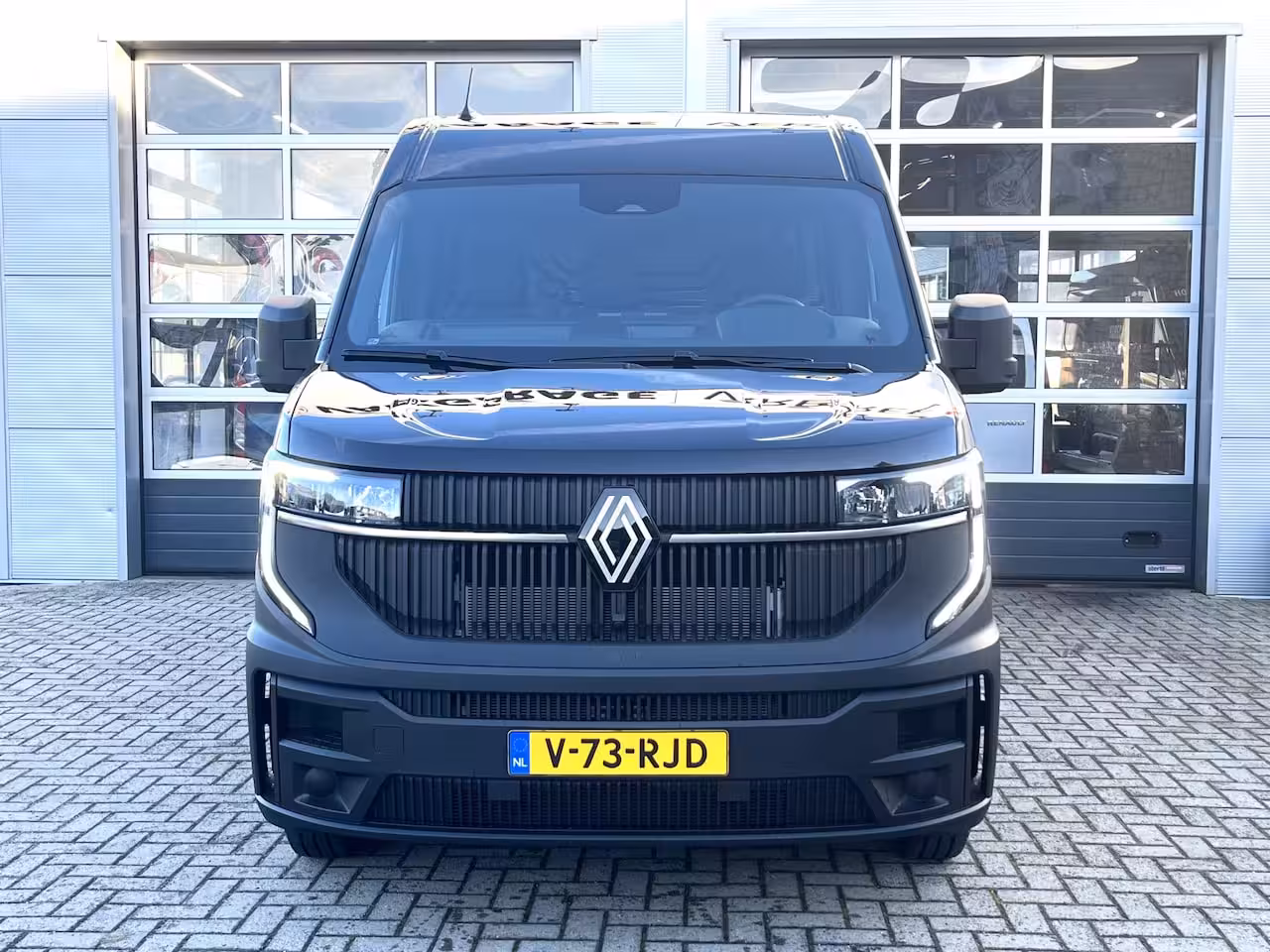 Renault Master E-Tech T35 L2H2 Extra long range 87 kWh | Betimmering | Navigatie | PDC Voor en Achter + Achterui
