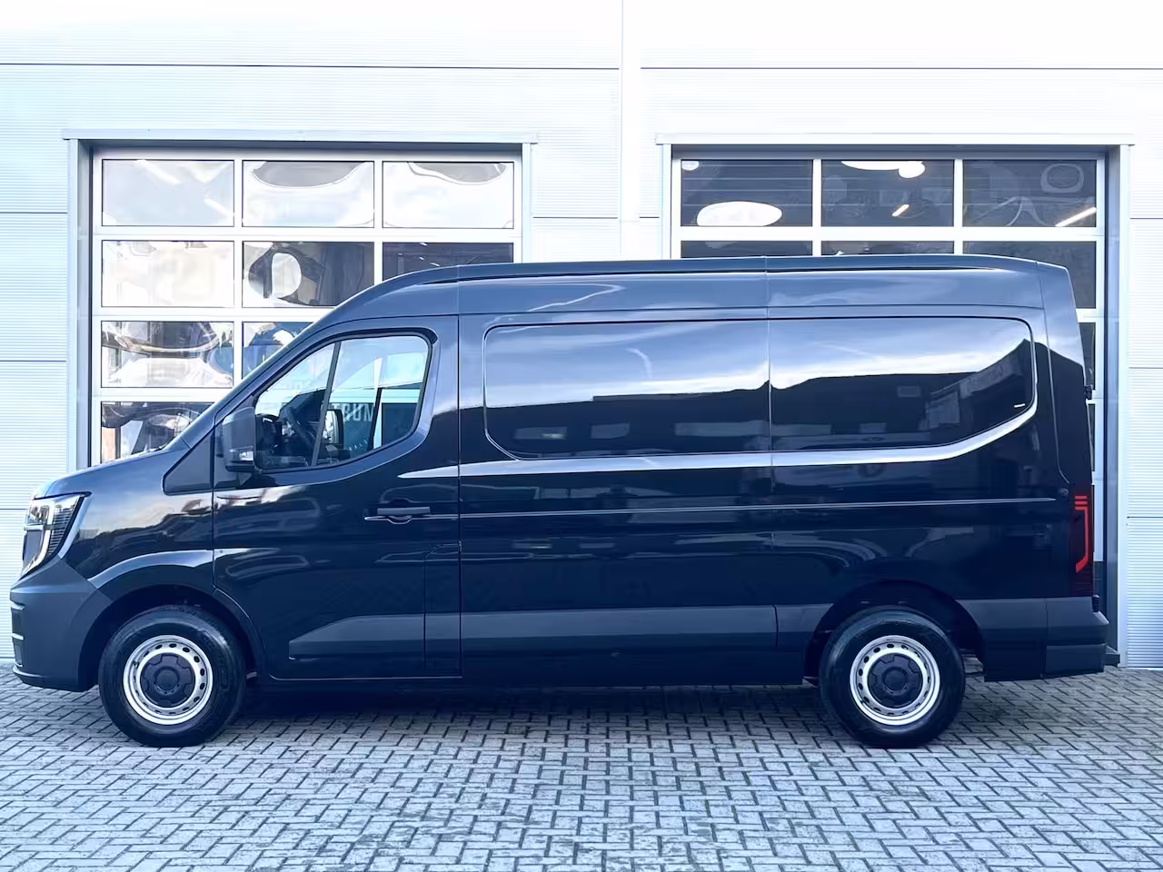 Renault Master E-Tech T35 L2H2 Extra long range 87 kWh | Betimmering | Navigatie | PDC Voor en Achter + Achterui