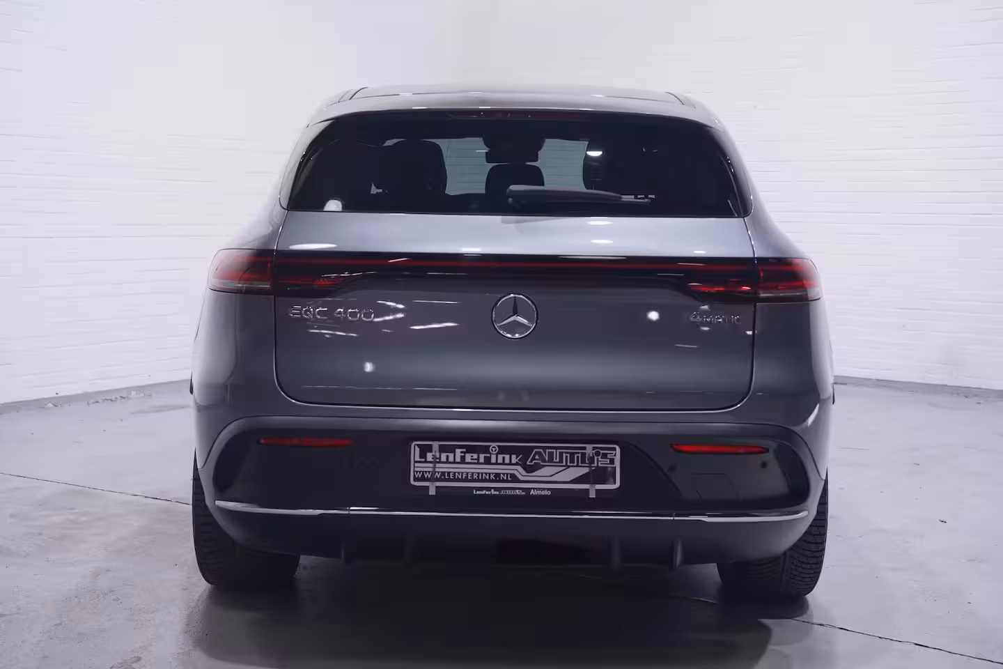 Mercedes-Benz EQC 400 4MATIC AMG Line 80 kWh 1e eigen. NAP SOH 96% Navigatie Excellence-pack Premium-Pack Ri