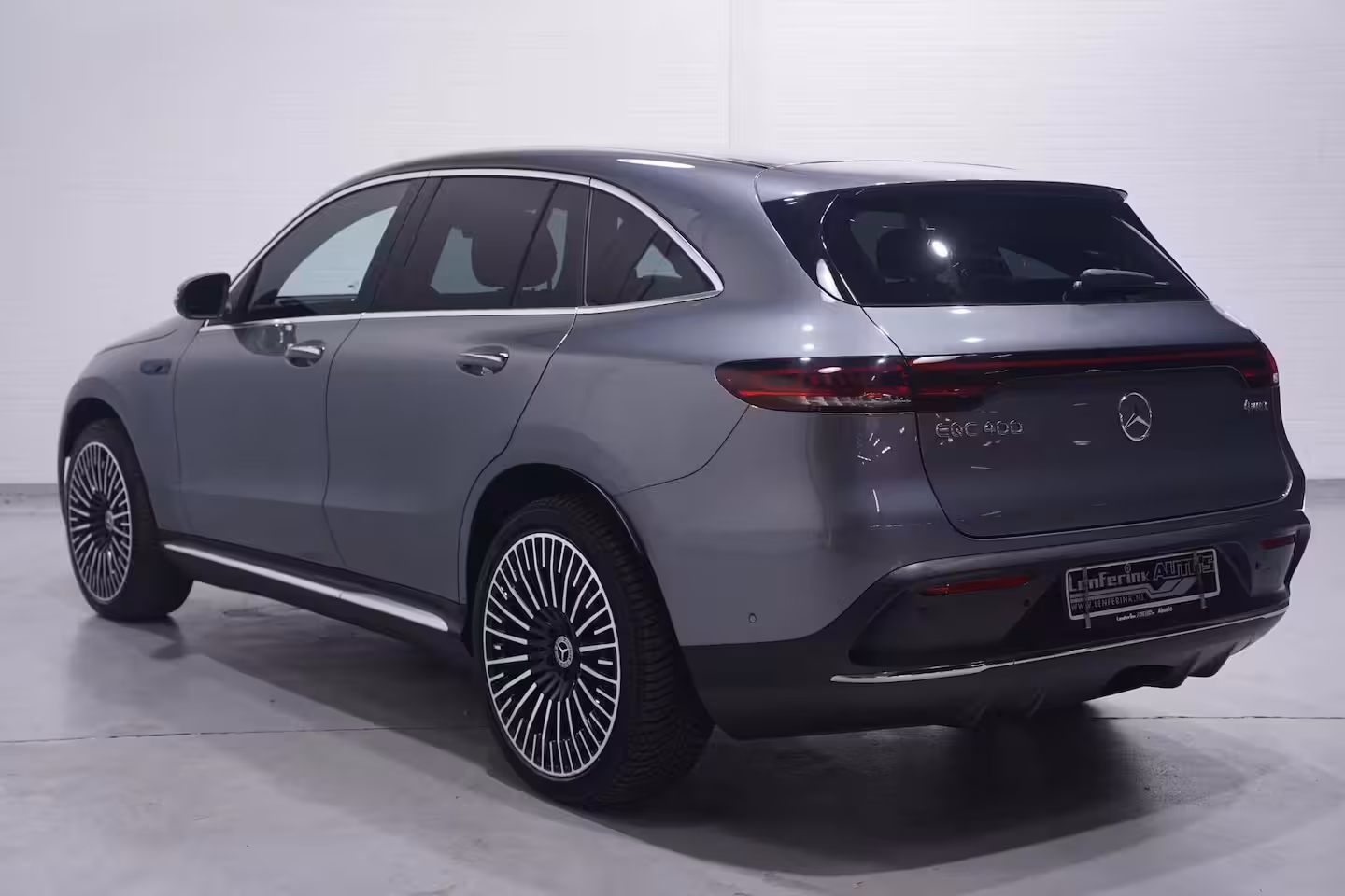 Mercedes-Benz EQC 400 4MATIC AMG Line 80 kWh 1e eigen. NAP SOH 96% Navigatie Excellence-pack Premium-Pack Ri