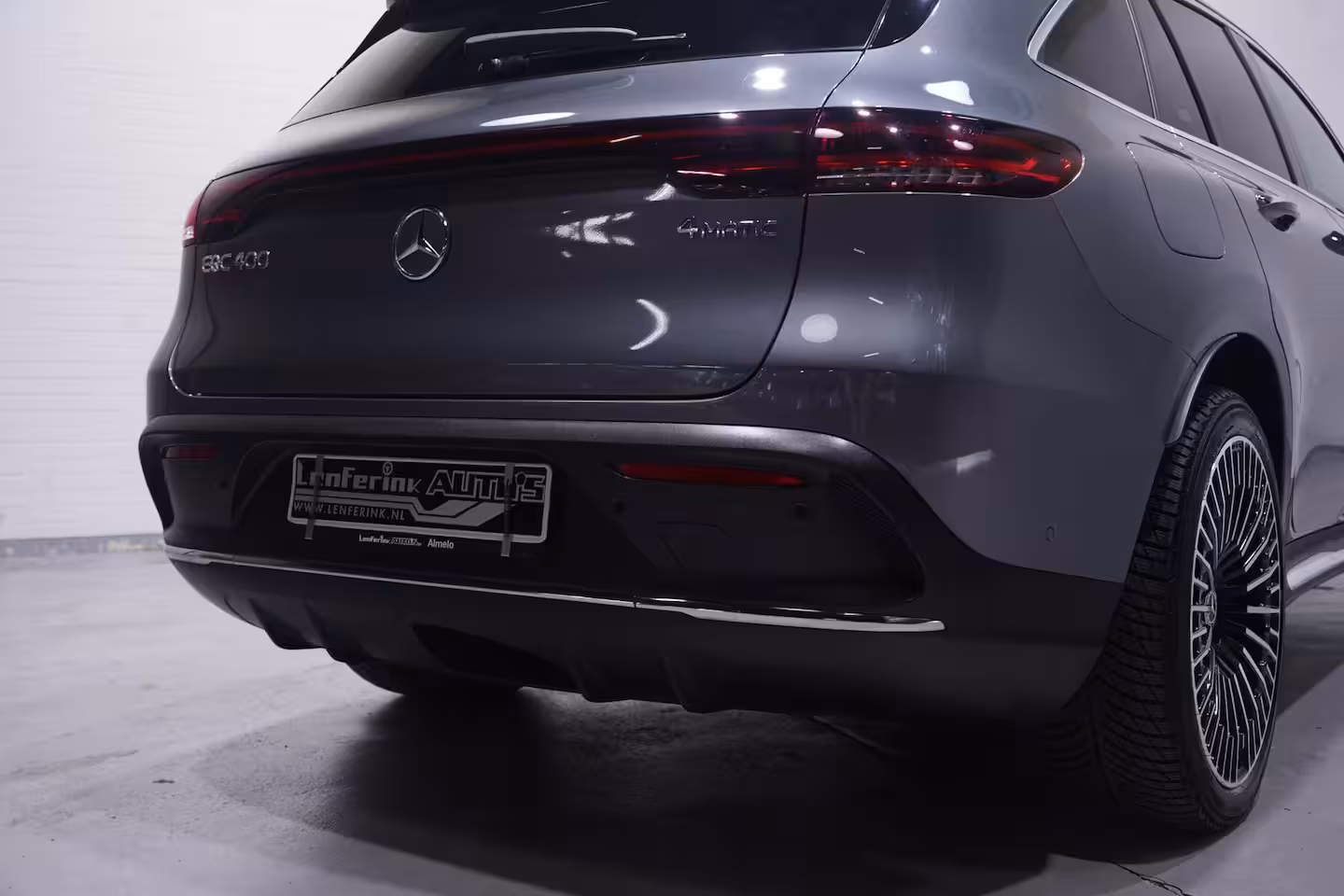 Mercedes-Benz EQC 400 4MATIC AMG Line 80 kWh 1e eigen. NAP SOH 96% Navigatie Excellence-pack Premium-Pack Ri