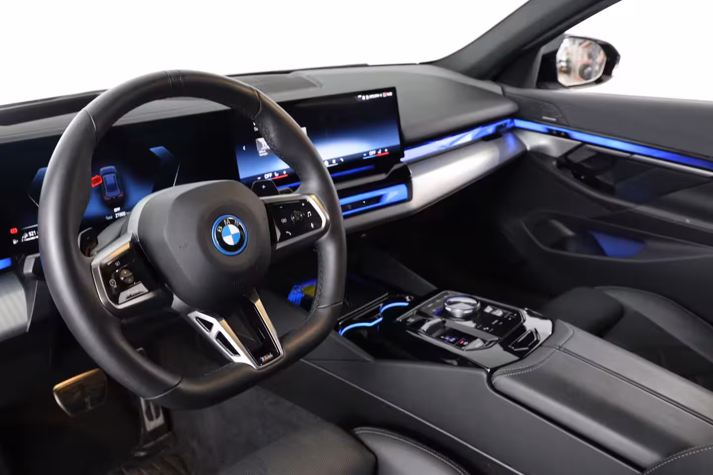 BMW 5-serie Touring 530e M Sport Edition | Harman/Kardon | Panoramadak | Memoryzetels | Luchtvering | LED | Sf