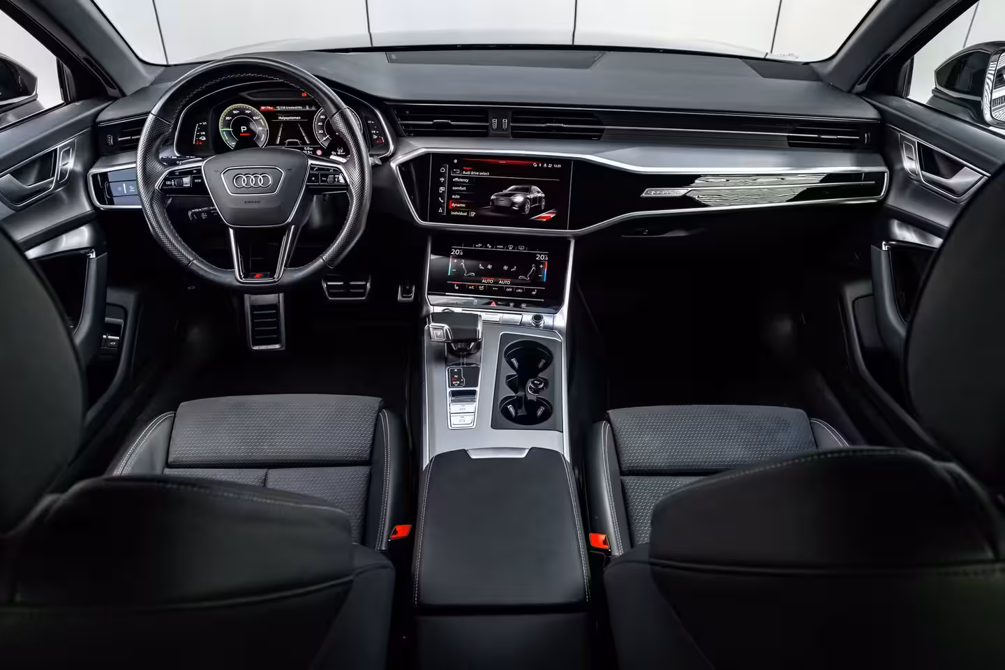 Audi A6 Limousine 50 TFSI e quattro S edition 299PK | Trekhaak | B&O | Soft Close | 360 Camera | Head-up dis