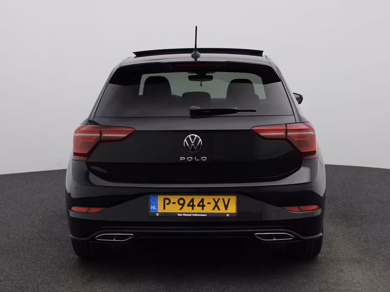 Volkswagen Polo 1.0 TSI R-Line 110 PK | R-Line | Automaat | Navigatie | Digital Cockpit Pro | Panoramadak