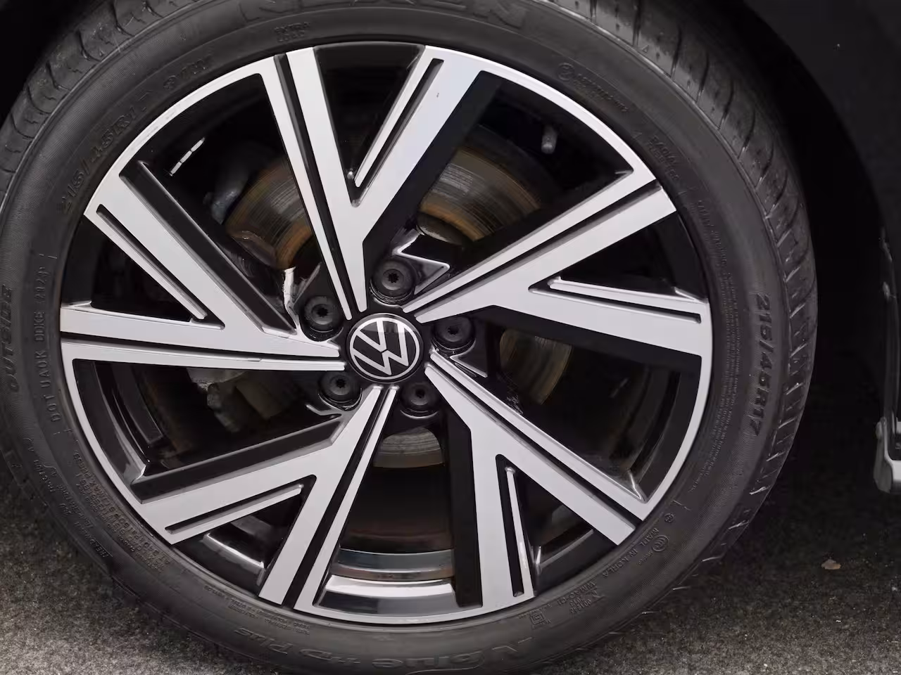 Volkswagen Polo 1.0 TSI R-Line 110 PK | R-Line | Automaat | Navigatie | Digital Cockpit Pro | Panoramadak