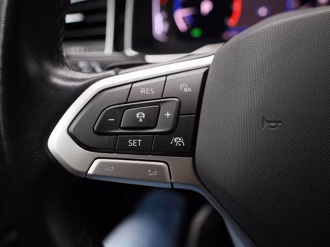 Volkswagen Polo 1.0 TSI R-Line 110 PK | R-Line | Automaat | Navigatie | Digital Cockpit Pro | Panoramadak