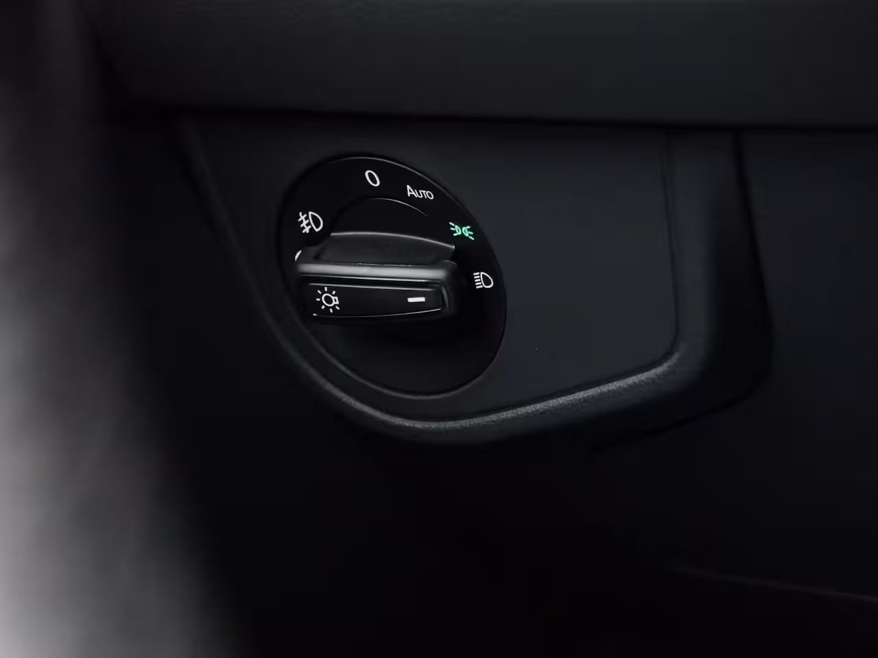 Volkswagen Polo 1.0 TSI R-Line 110 PK | R-Line | Automaat | Navigatie | Digital Cockpit Pro | Panoramadak